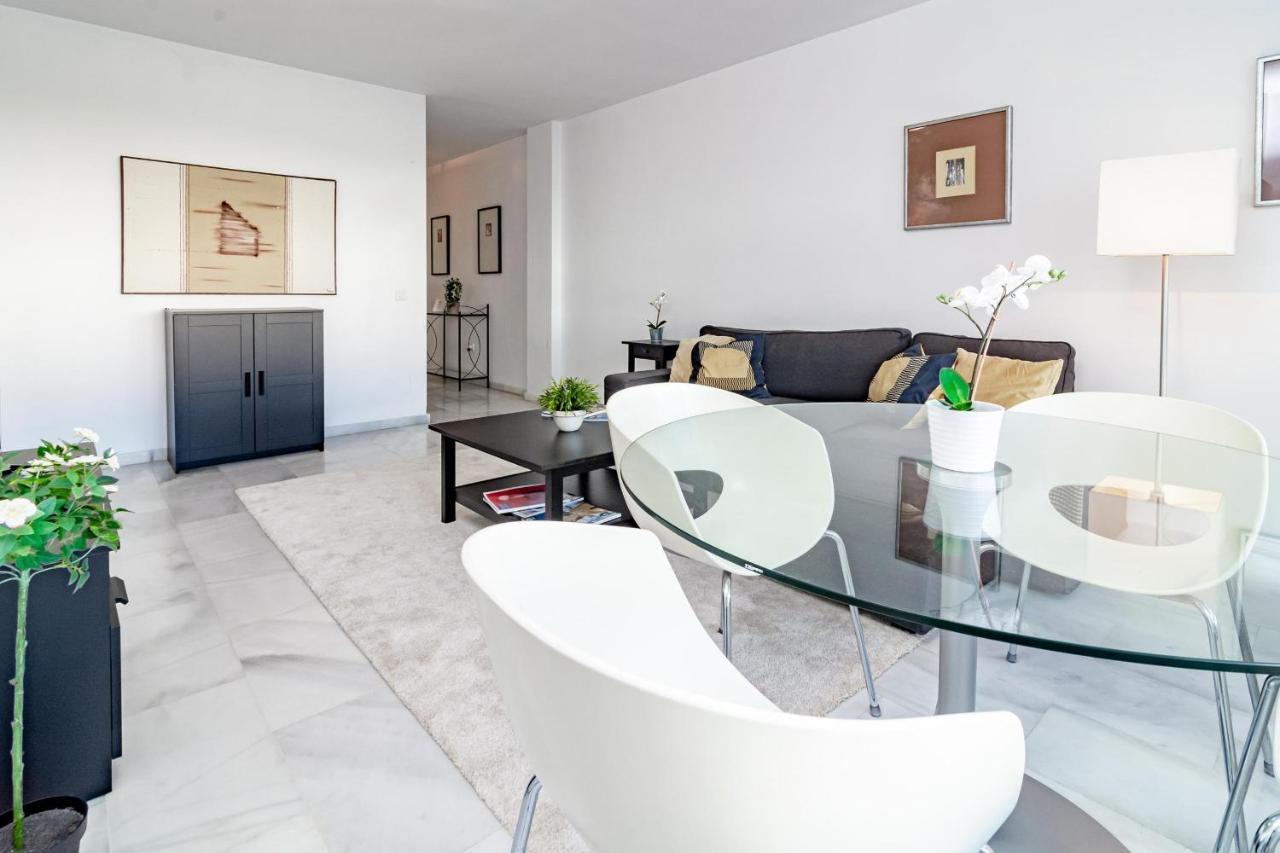 Pr45- Beach Front Apartment Puerto Banus Marbella Eksteriør billede