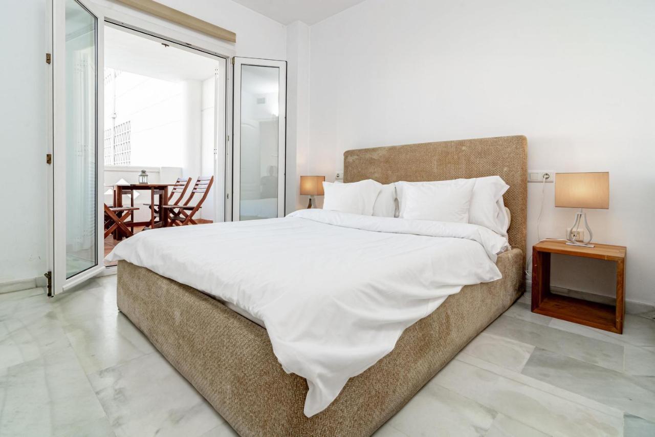 Pr45- Beach Front Apartment Puerto Banus Marbella Eksteriør billede